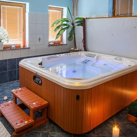 Toeroek Rooms, Bistro & Wellness 4* Lesce (Upper Carniola)