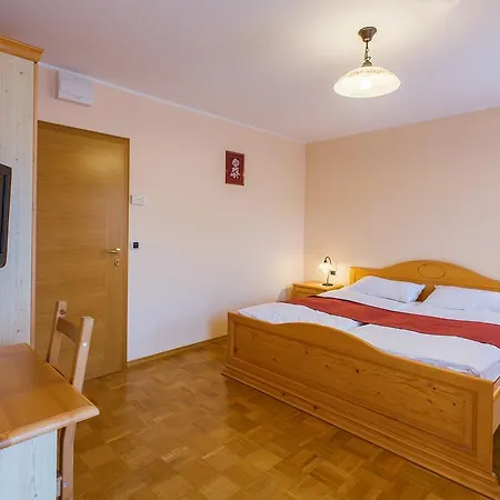 Toeroek 4* Lesce (Upper Carniola)