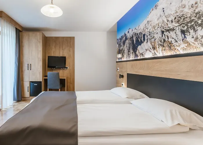 Toeroek Rooms, Bistro & Wellness Lesce (Upper Carniola)