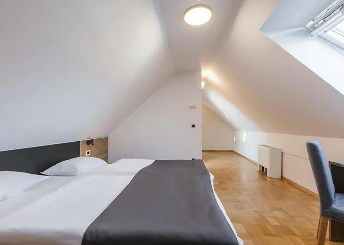 Toeroek Rooms, Bistro & Wellness 4* Lesce (Upper Carniola)