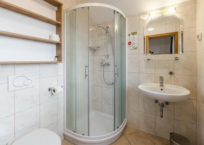 Toeroek Rooms, Bistro & Wellness Konukevi 4*