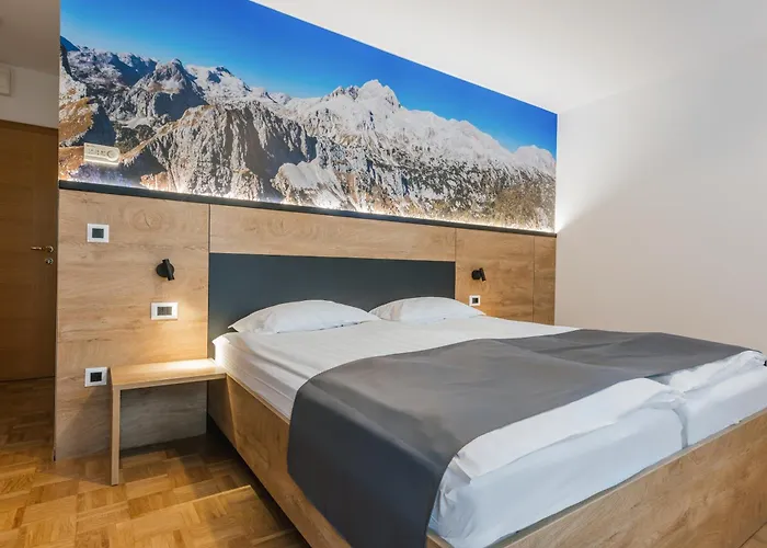 Toeroek Rooms, Bistro & Wellness 4*