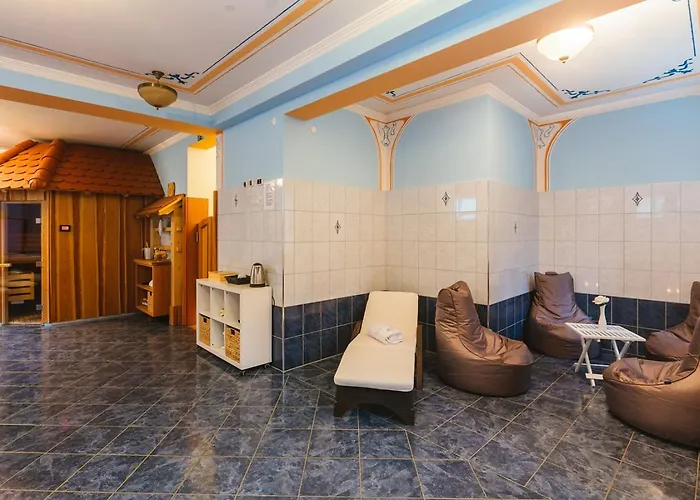 Toeroek Rooms, Bistro & Wellness Gasthof Lesce (Upper Carniola)