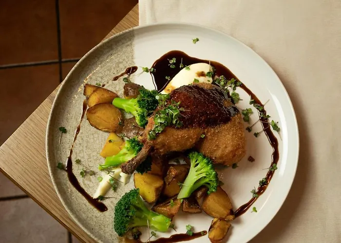 Toeroek Rooms, Bistro & Wellness 4* Lesce (Upper Carniola)